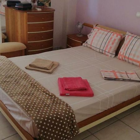 Apartment Giorgos Kalamata Esterno foto