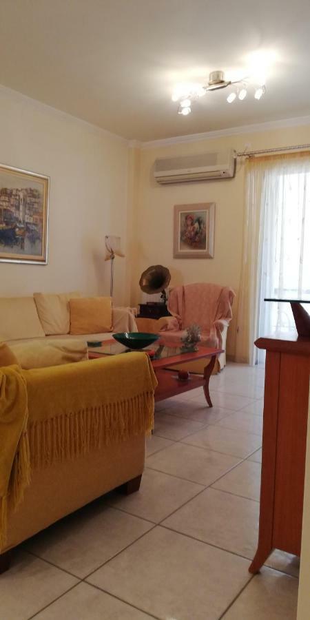 Apartment Giorgos Kalamata Esterno foto