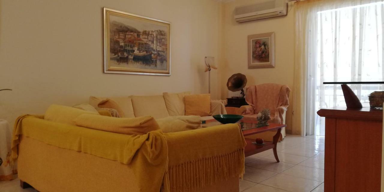 Apartment Giorgos Kalamata Esterno foto