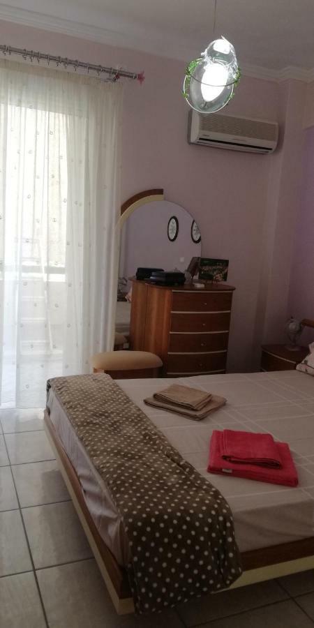 Apartment Giorgos Kalamata Esterno foto